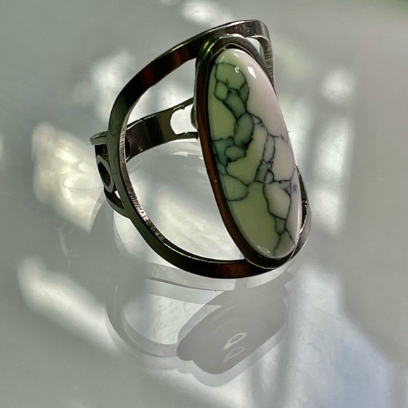 NWT Stainless Steel Silver enamel Woman ring Size 7 - Picture 3 of 15